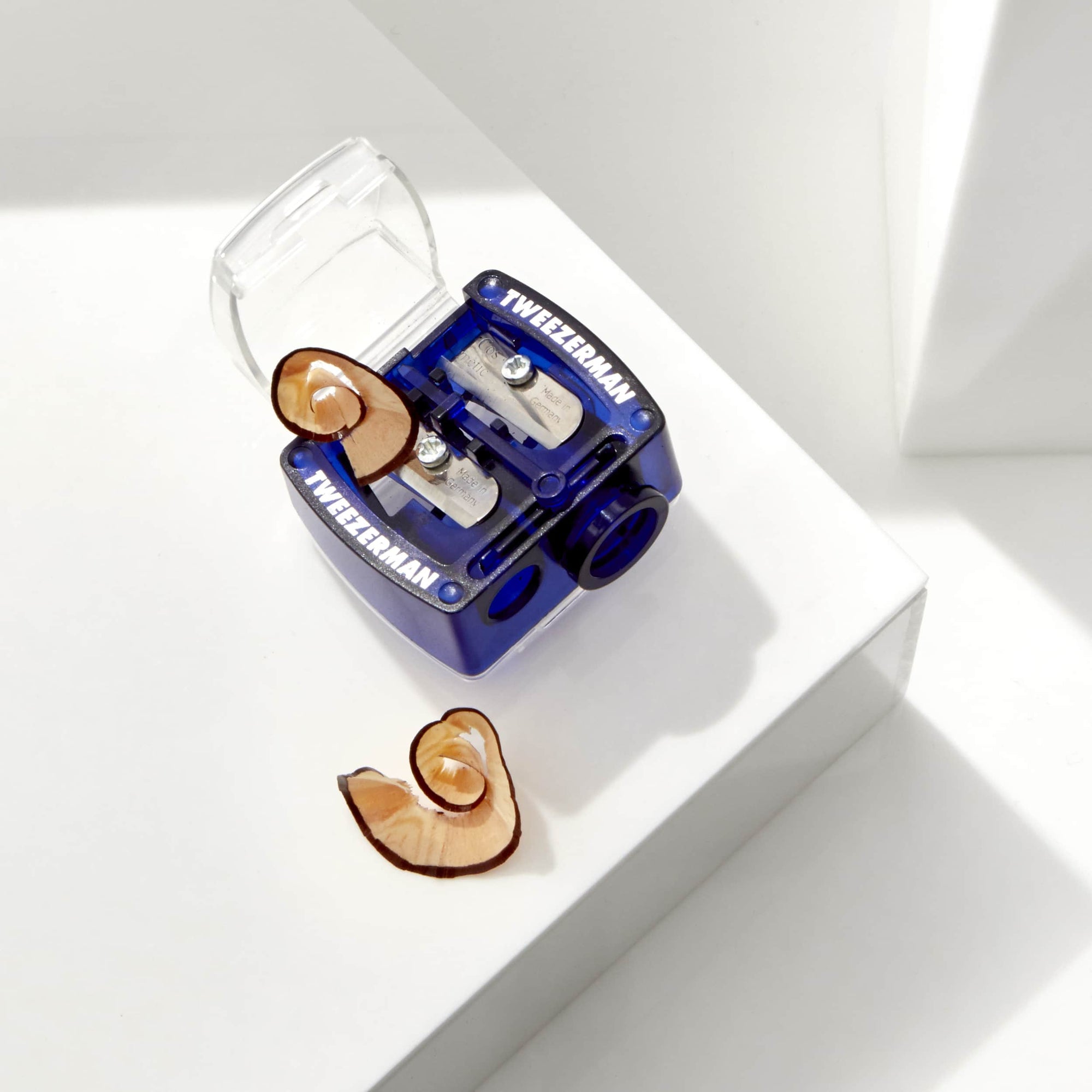 9035-R | Pencil Sharpener Blue