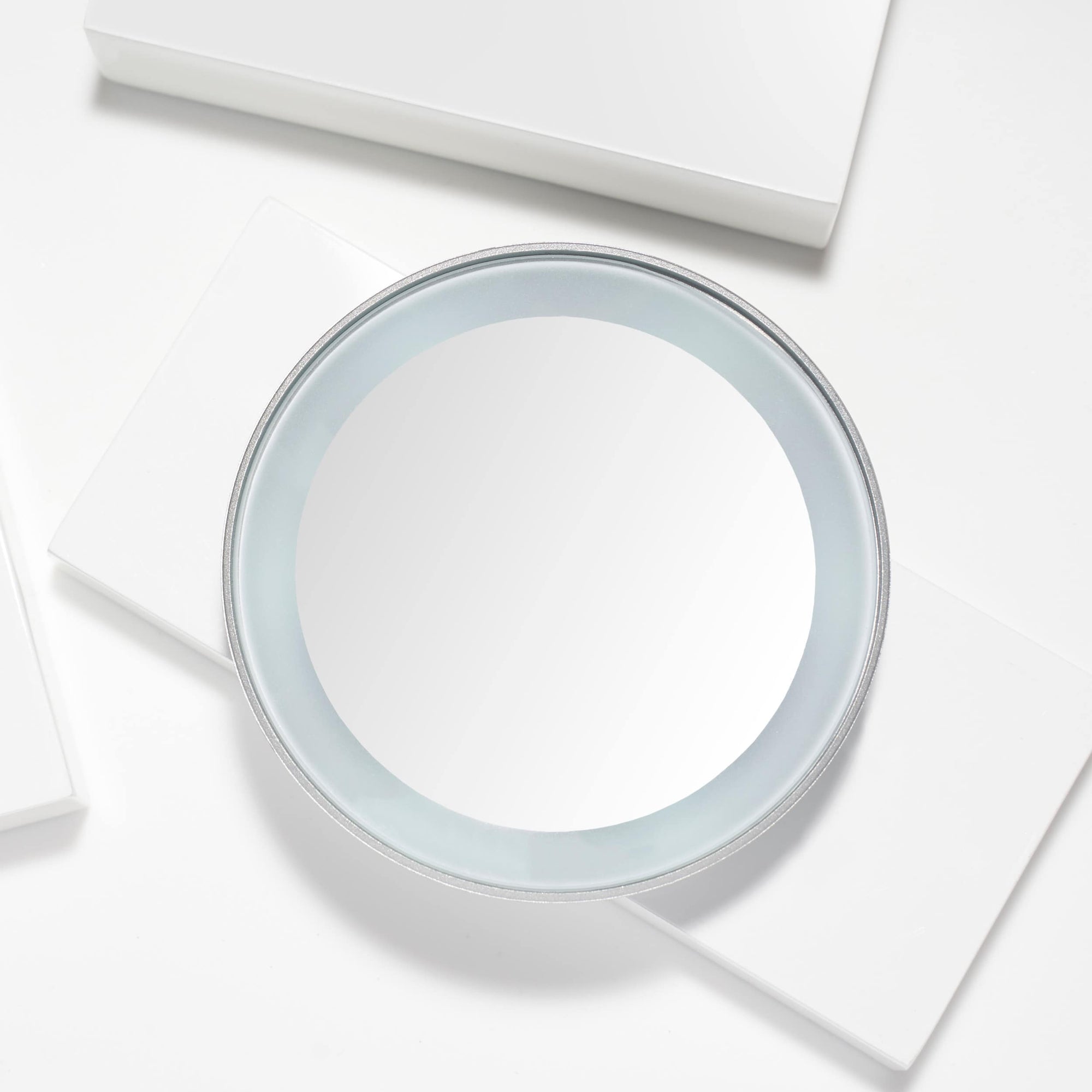 6796-R | Led 15X Mini Mirror
