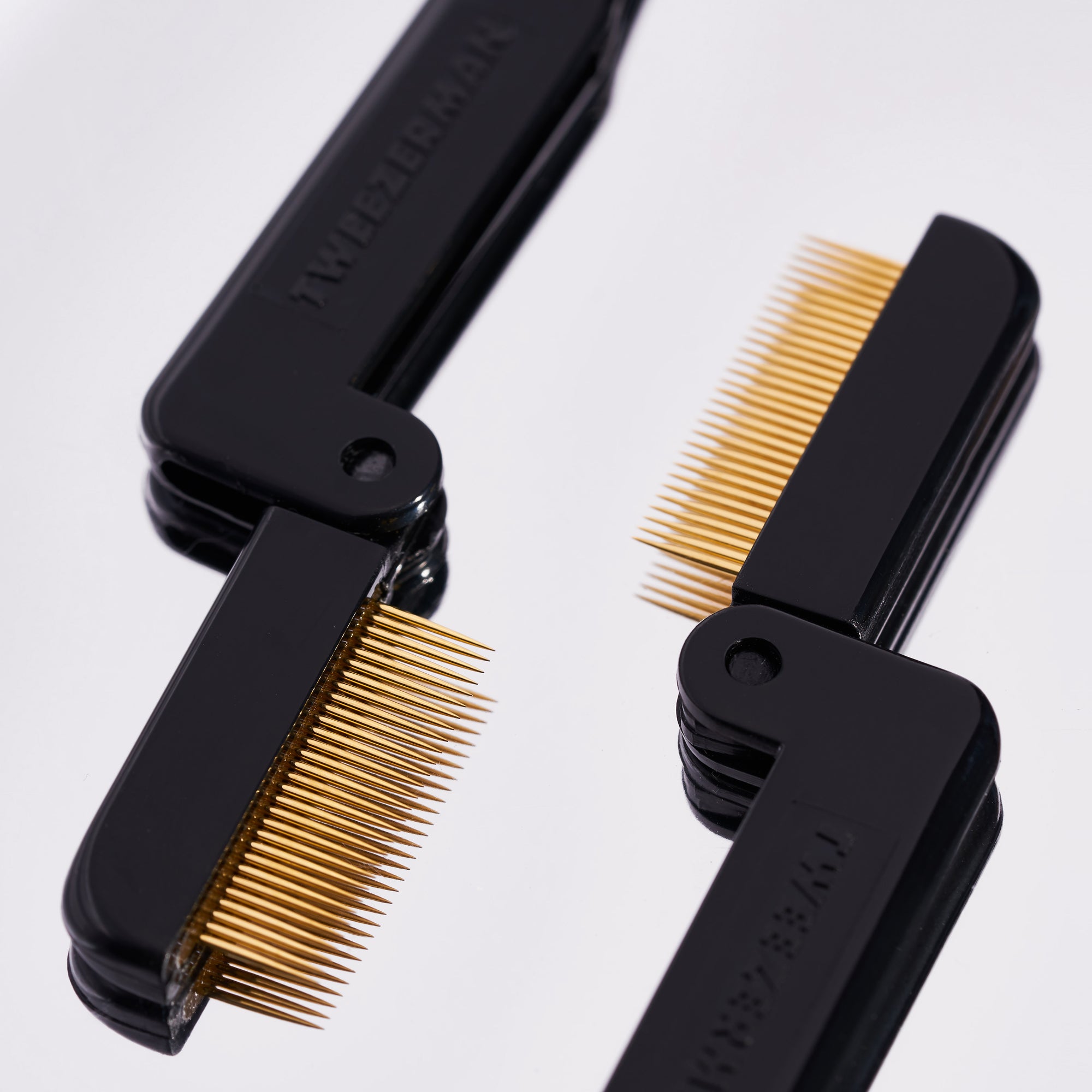 1054-LLT | Folding Ilashcomb Black